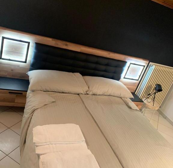 בית מלון כפרי Borgovecchio Albergo