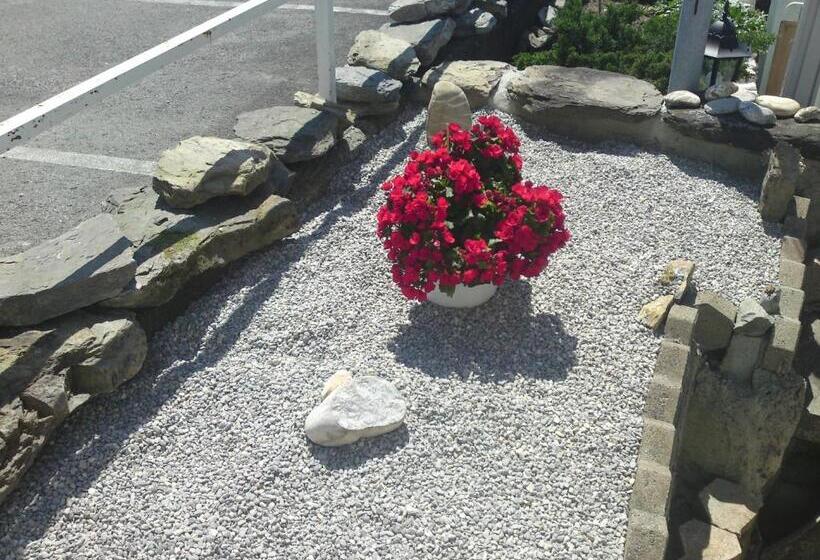 ホテル Bz Sunnahof