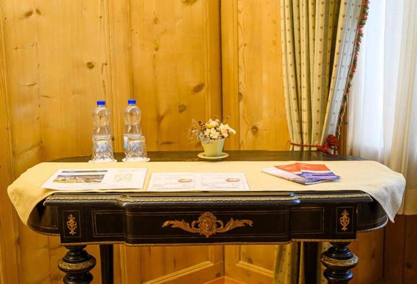 호텔 Centrale, Typically Swiss