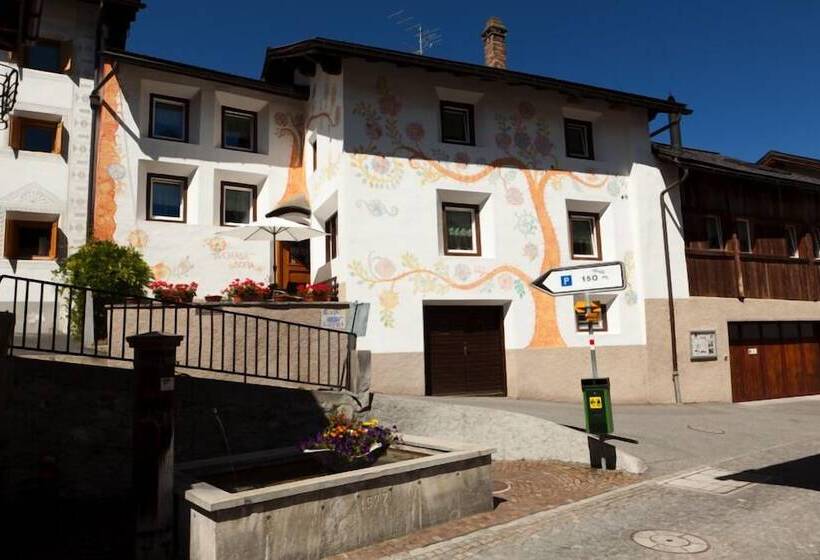 Отель Chasa Sofia