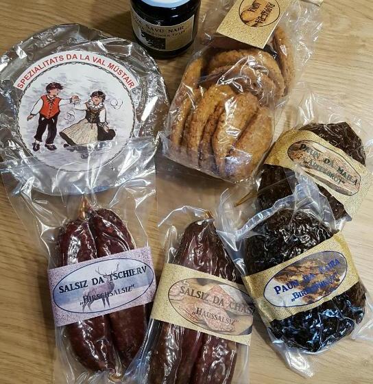 ホテル Chavalatsch