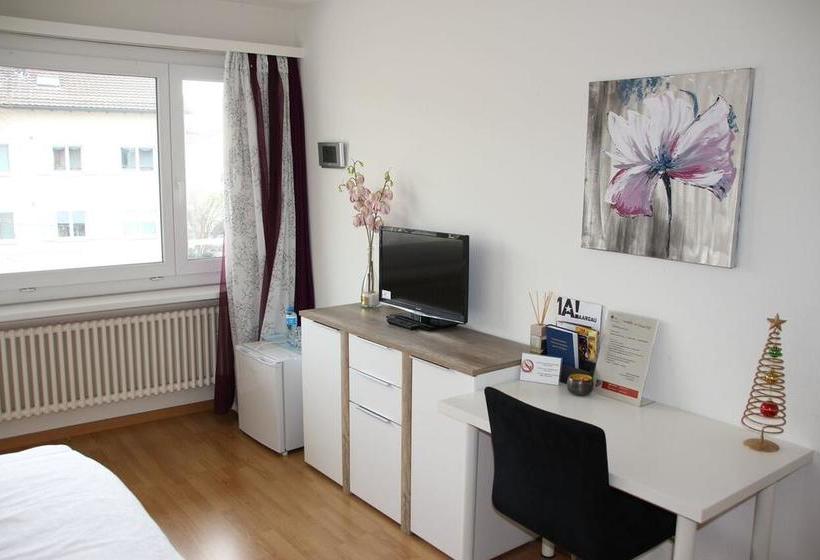 ホテル City  Wettingen