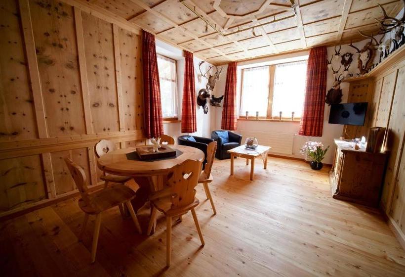 בית מלון כפרי Garni Alpenrose   Grusaida