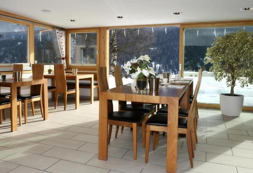 فندق Garni Panorama