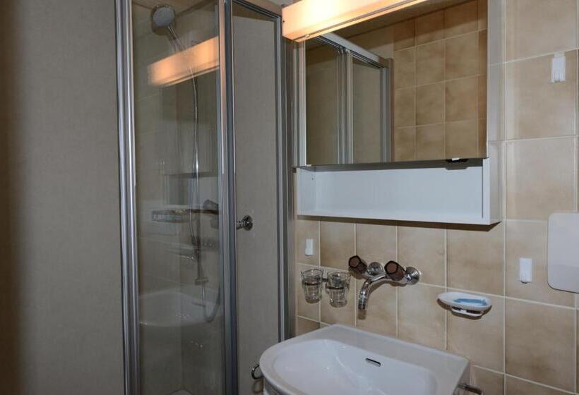 酒店 Gasthaus Engel