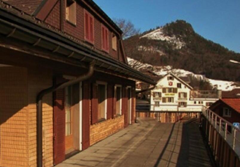 酒店 Heidi Guesthouse Amden Sternen