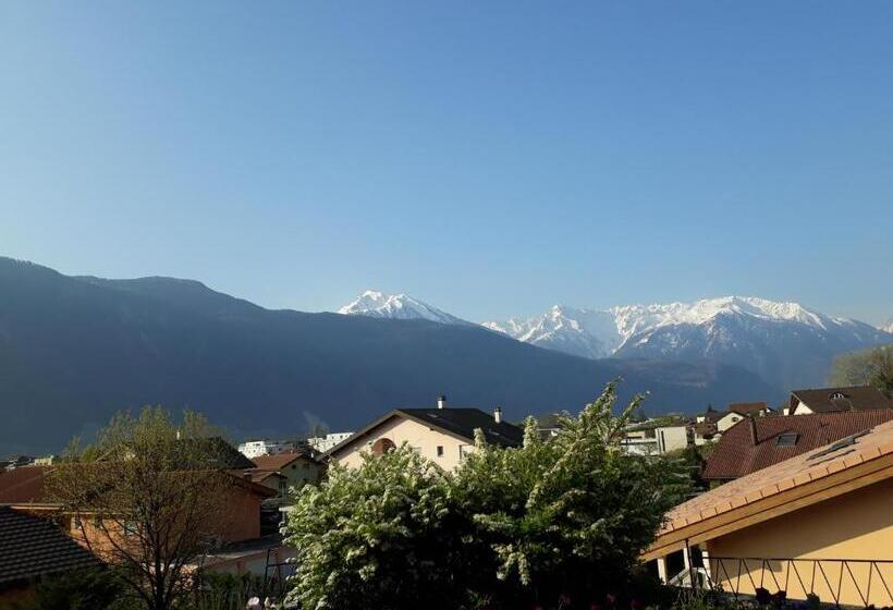 فندق Hôtel De Fully