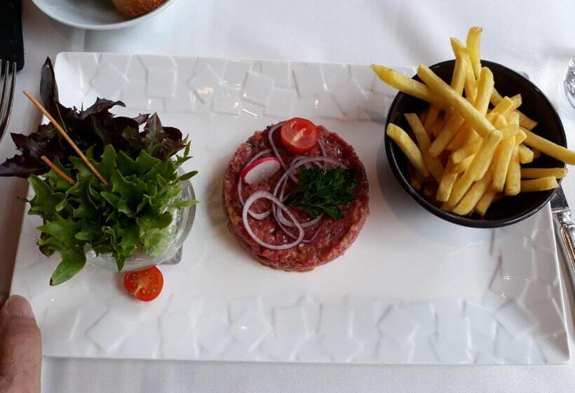 فندق Hôtel De Fully