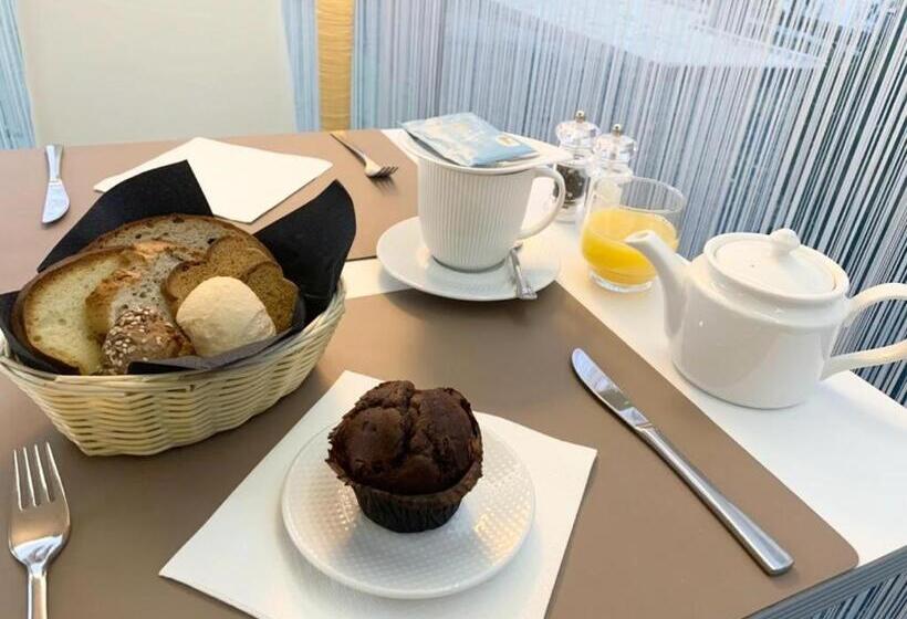 בית מלון כפרי Hôtel De La Poste Sierre