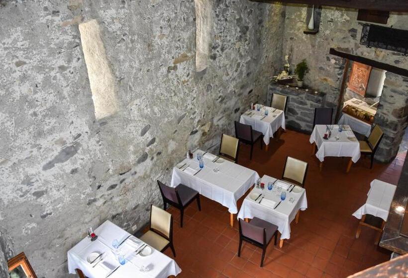 Отель Hôtel Restaurant Le Saint Christophe