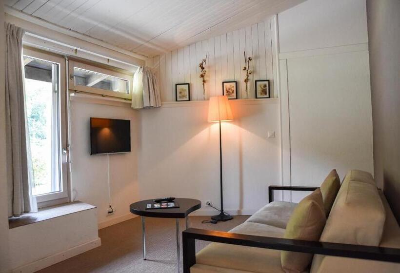 Отель Hôtel Restaurant Le Saint Christophe