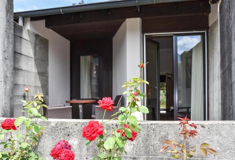 Отель Hôtel Restaurant Le Saint Christophe