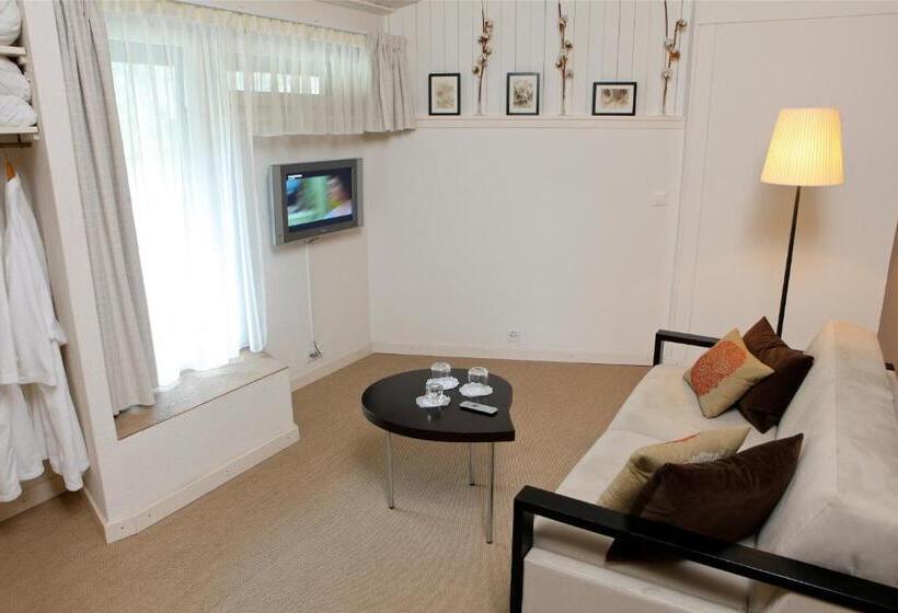 Отель Hôtel Restaurant Le Saint Christophe