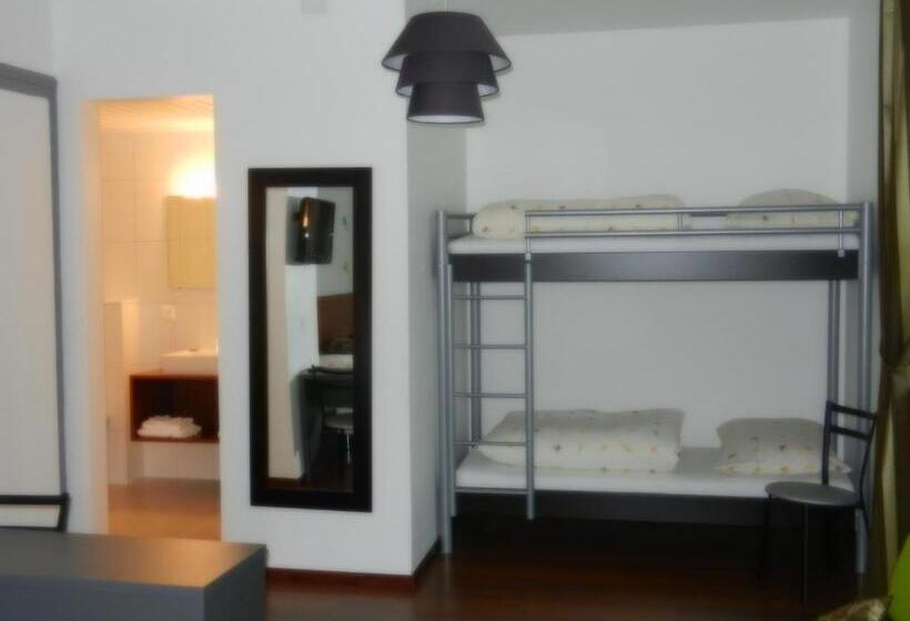 ホテル Hôtel Terminus