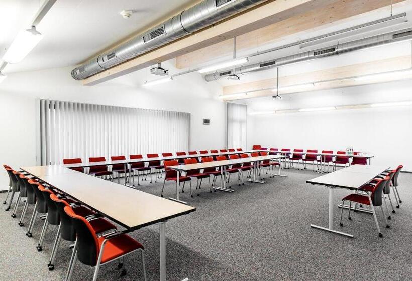 בית מלון כפרי Jura Sport & Spa Resort