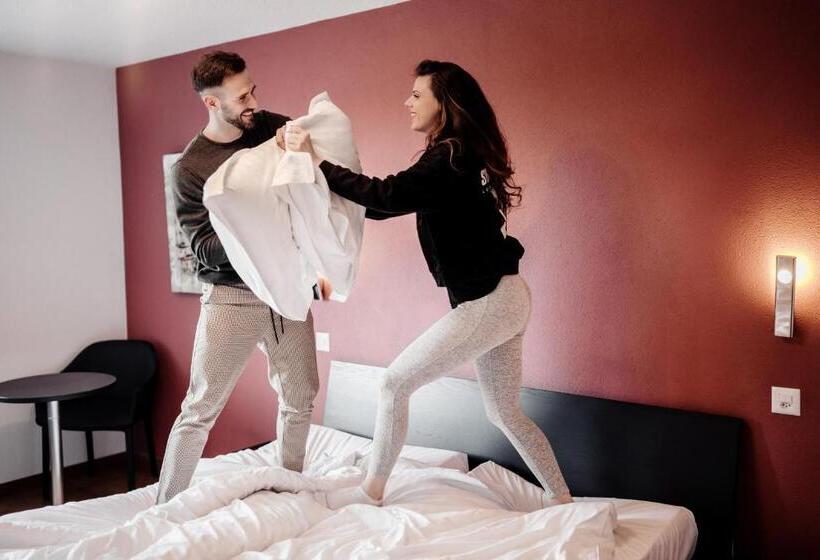 בית מלון כפרי Jura Sport & Spa Resort