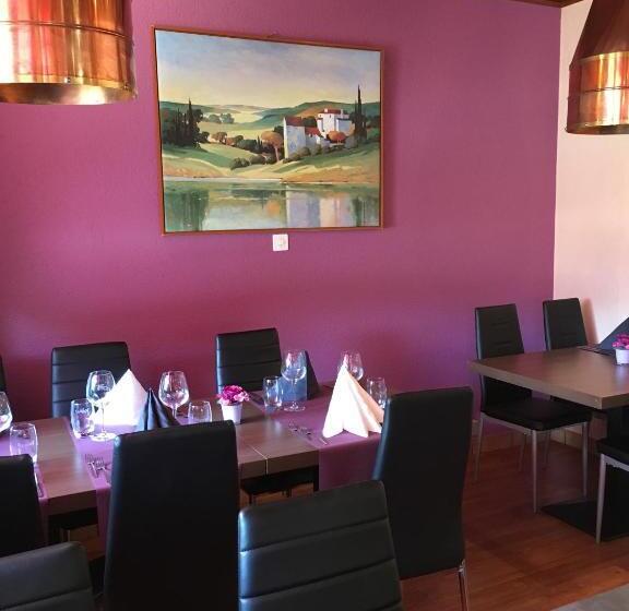 בית מלון כפרי La Promenade