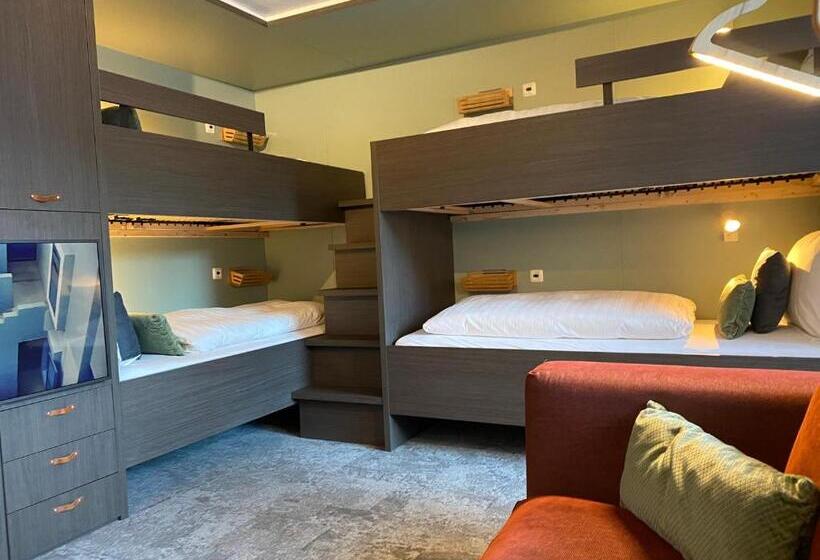 ホテル Les Etagnes