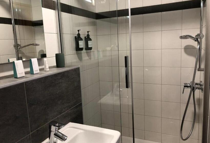 ホテル Les Etagnes