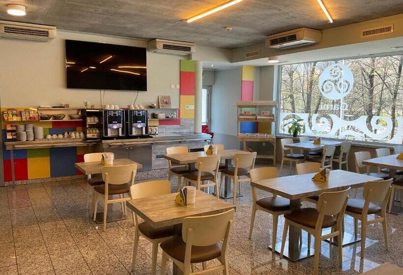 فندق Liberty Self Check In