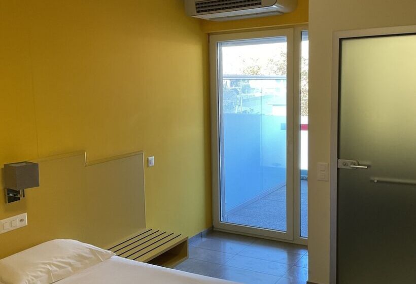 فندق Liberty Self Check In