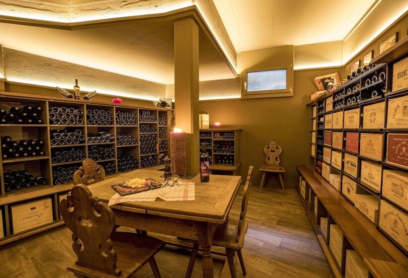 Отель Meiringen