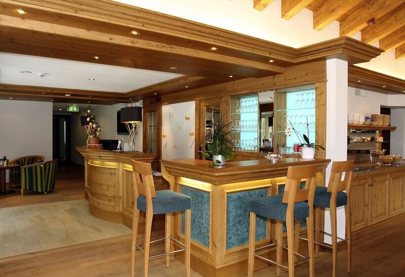 ホテル Mountain Paradise