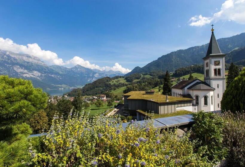 ホテル Neu Schönstatt