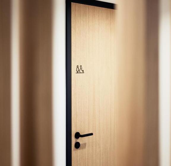 ホテル Neu Schönstatt