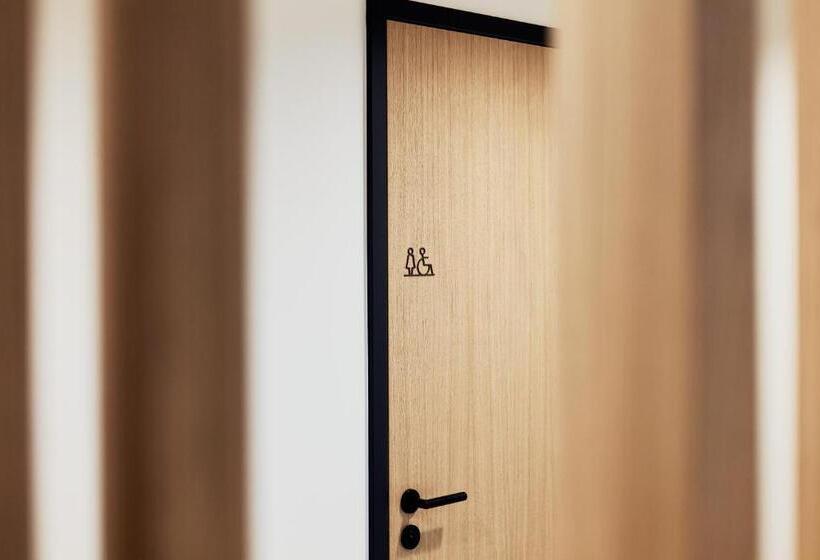 ホテル Neu Schönstatt