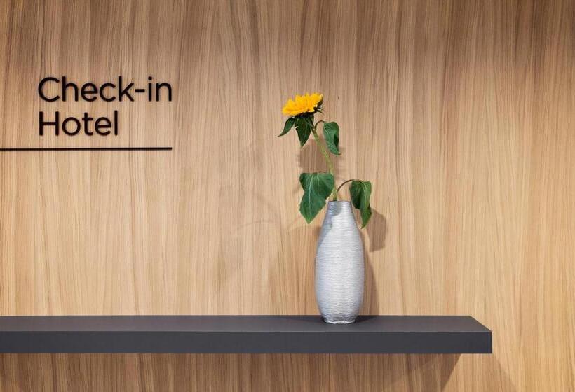 ホテル Neu Schönstatt