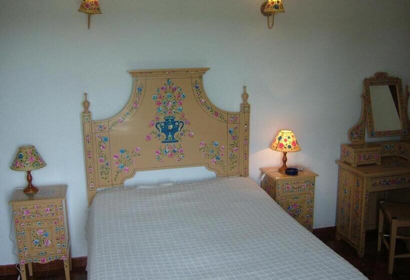 فندق O Viajante Low Cost