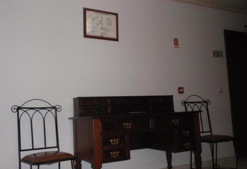 فندق O Viajante Low Cost