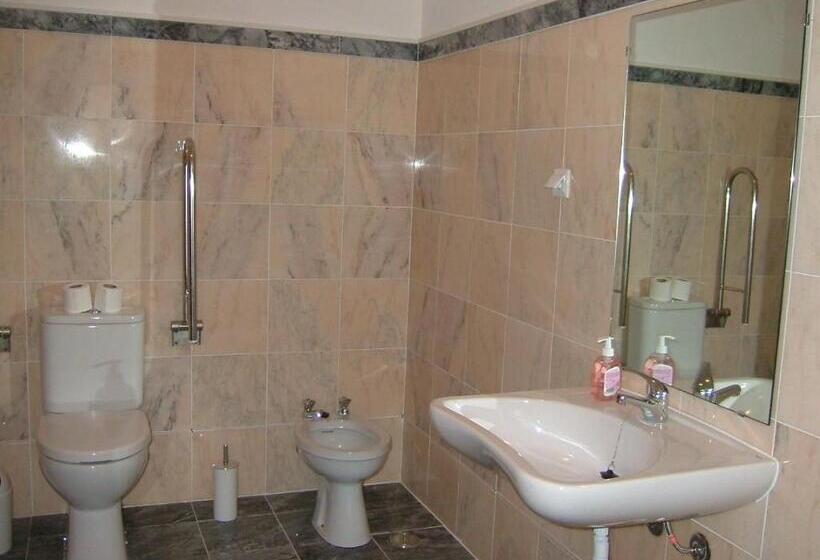 فندق O Viajante Low Cost