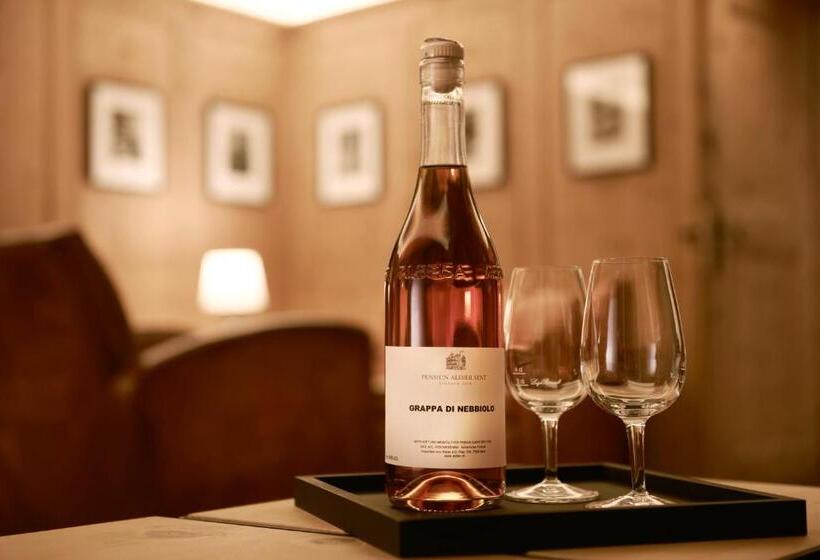 ホテル Pensiun Aldier