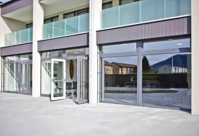 酒店 Q.c.m. Campus