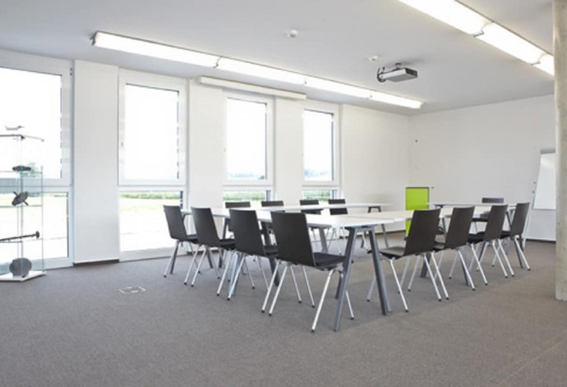 酒店 Q.c.m. Campus