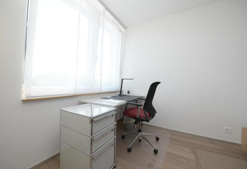 酒店 Q.c.m. Campus