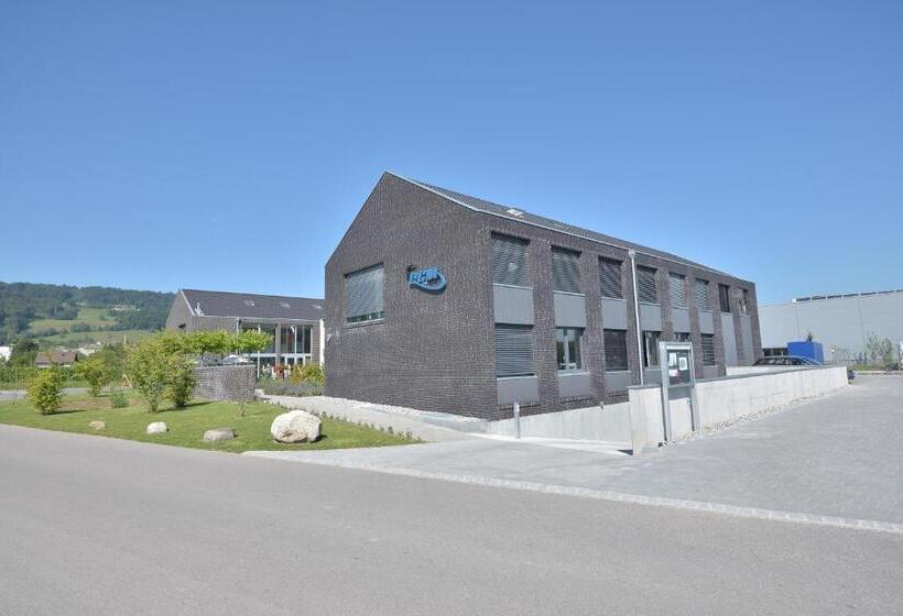 酒店 Q.c.m. Campus