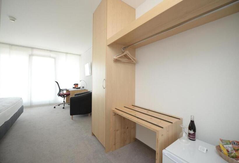 酒店 Q.c.m. Campus