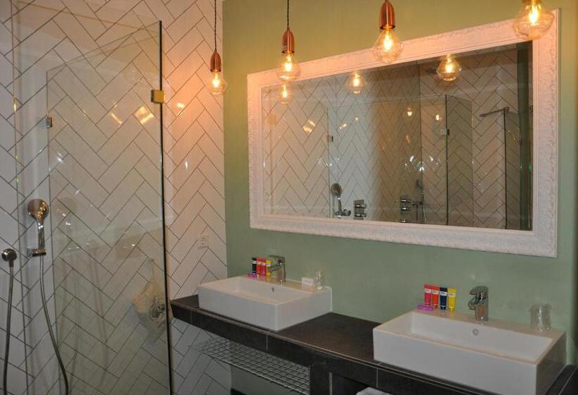 ホテル Rauw Aan De Kade