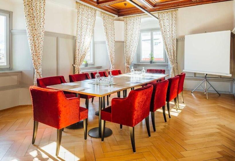 ホテル Restaurant Bellevue