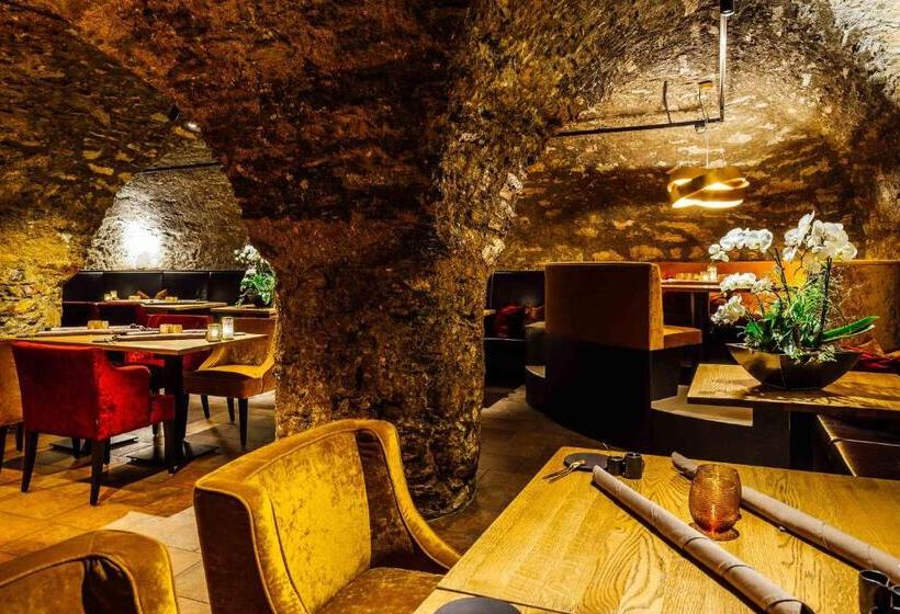 ホテル Restaurant Bellevue