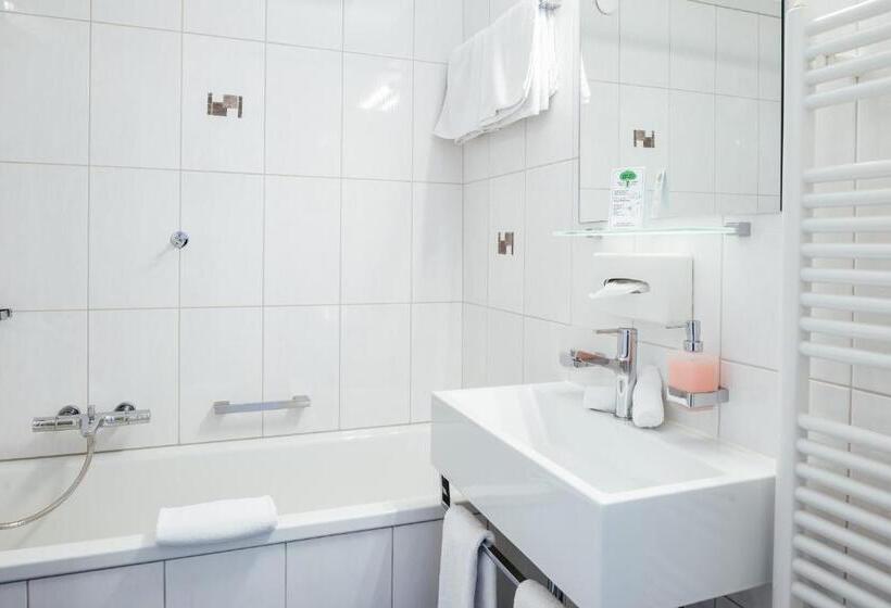 ホテル Restaurant Bellevue