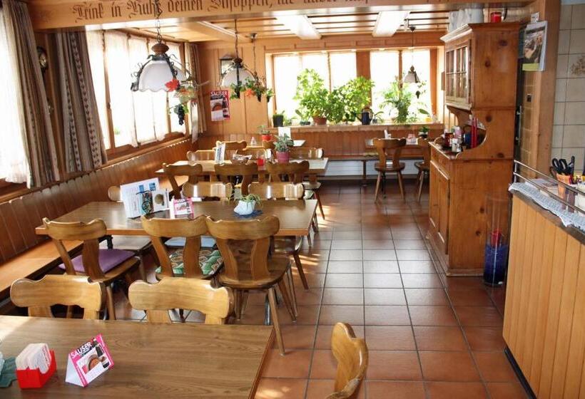 ホテル Restaurant Koi Gartenteich