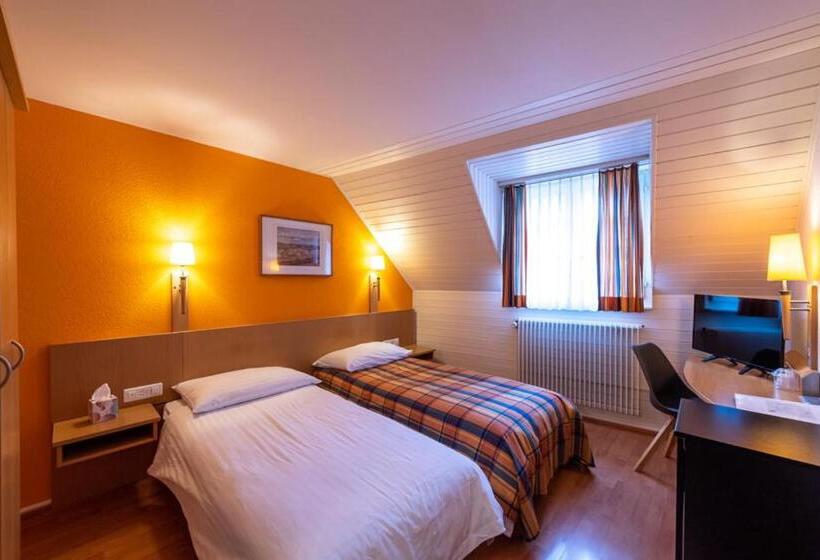 فندق Les Negociants