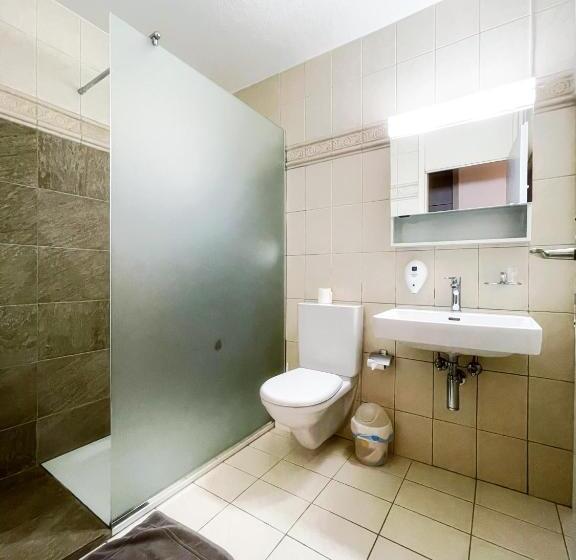 فندق Les Negociants