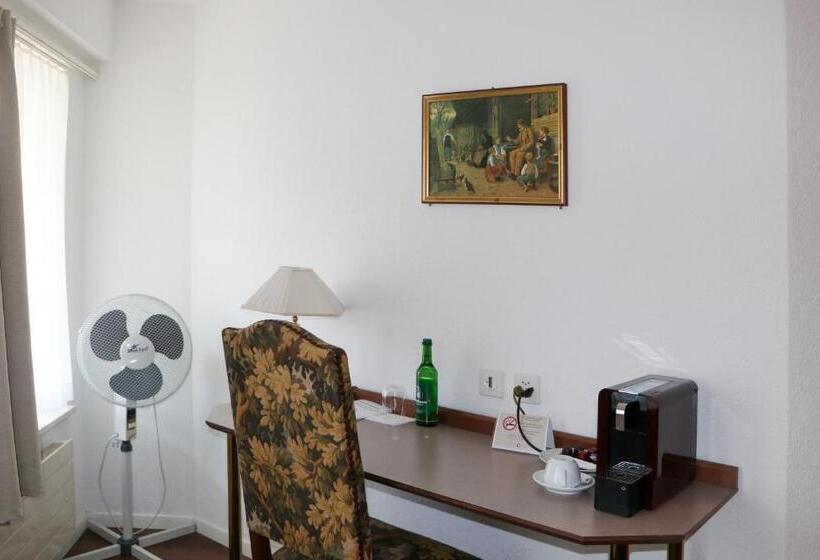 ホテル & Restaurant Sternen Köniz Bei Bern