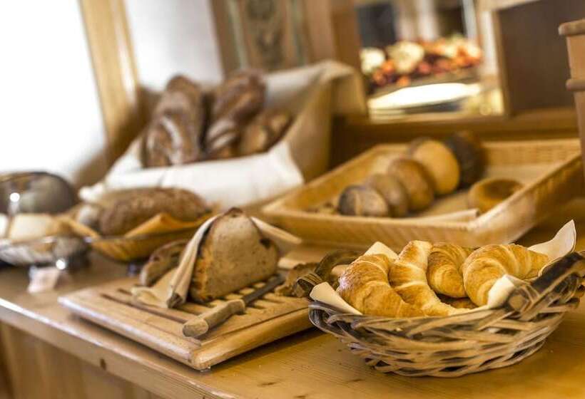 هتل Restaurant Waldhaus