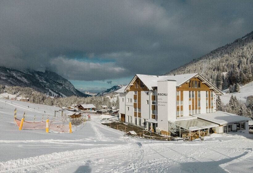 ホテル Rischli